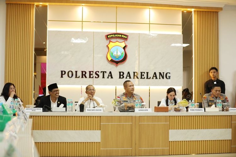 Investasi Batam Tumbuh 100 Persen, Wali Kota Amsakar Perangi Sindikat Perusak Fasilitas Publik