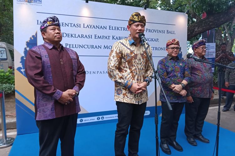 Menteri ATR/Kepala BPN Agus Harimurti Yudhoyono (AHY) saat ditemui di Kantor Gubernur Bali, Kota Denpasar, Selasa (21/5/2024).