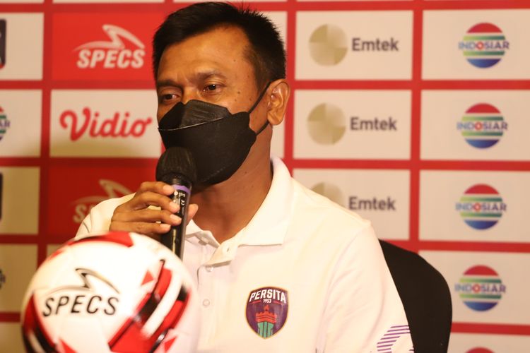 Pelatih Persita Tangerang Widodo Cahyono Putro pada perhelatan Turnamen Piala Menpora 2021, Kamis (1/4/2021).