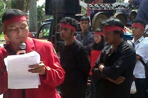 Ketua Ogah Pindah Kantor, Gedung KPU Simalungun Disegel