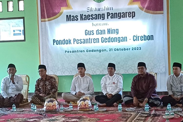 Ketua Umum (Ketum) Partai Solidaritas Indonesia (PSI) Kaesang Pangarep di Pondok Pesantren Gedongan, Jawa Barat, Sabtu (21/10/2023).