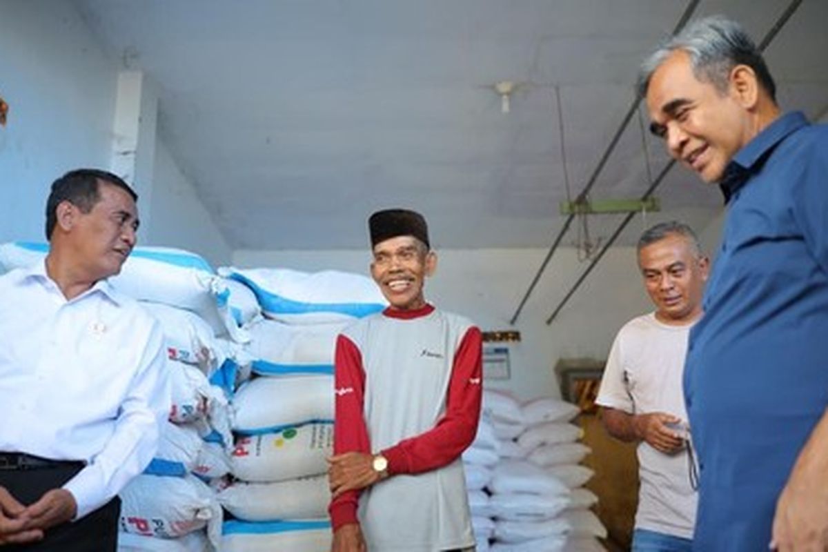 Mentan dan Ketua MPR Sidak Kios Pupuk di Jember, Apa Hasilnya?