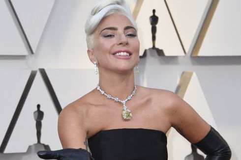 Lady Gaga Harapkan Lulusan 2020 Berperan Hilangkan Rasialisme