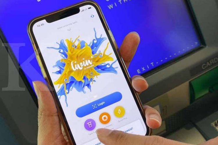 Ilustrasi cara bayar WiFi IndiHome lewat m-banking Mandiri atau Livin by Mandiri.