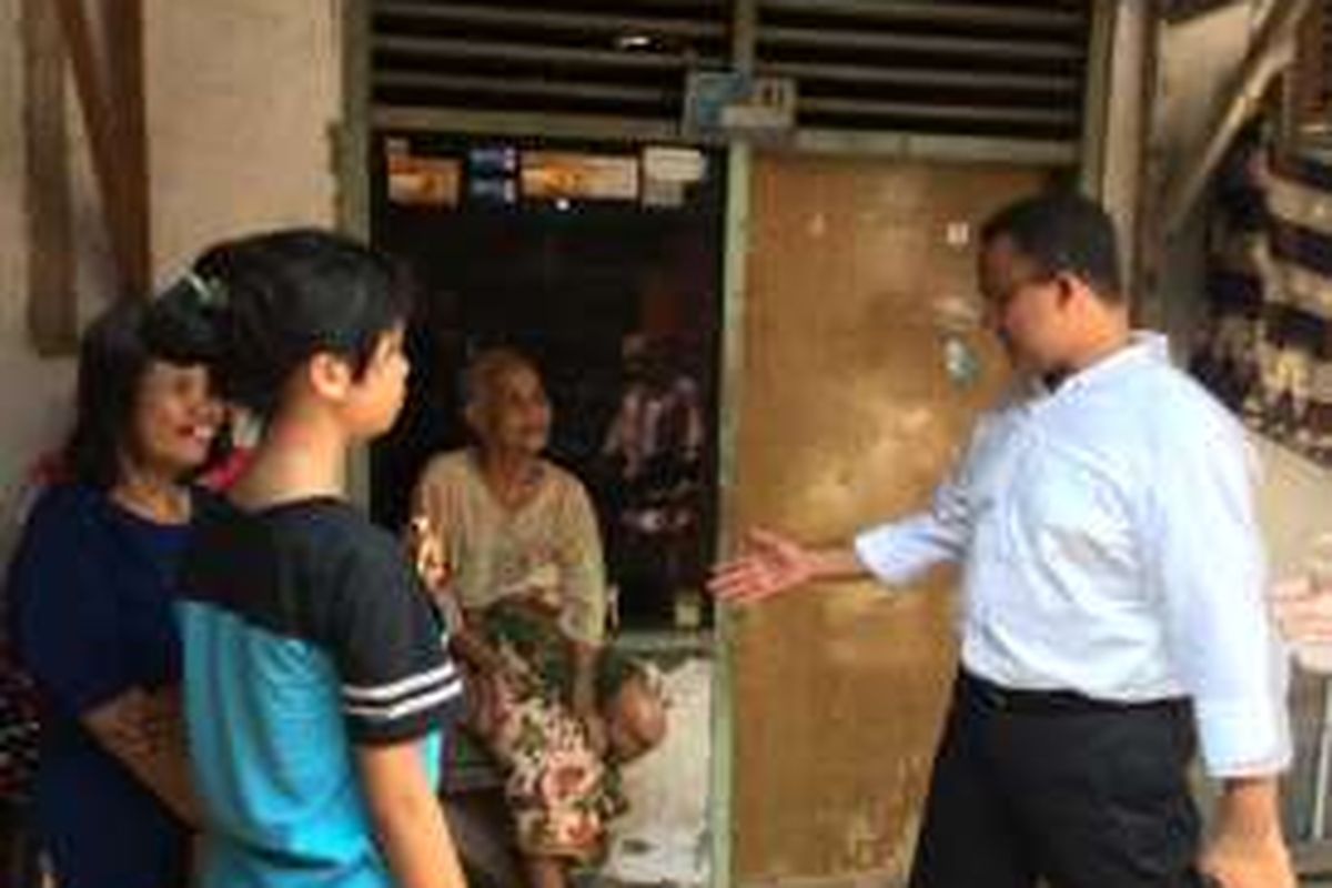 Calon gubernur DKI Jakarta, Anies Baswedan di Jakarta Utara, Kamis (17/11/2016).