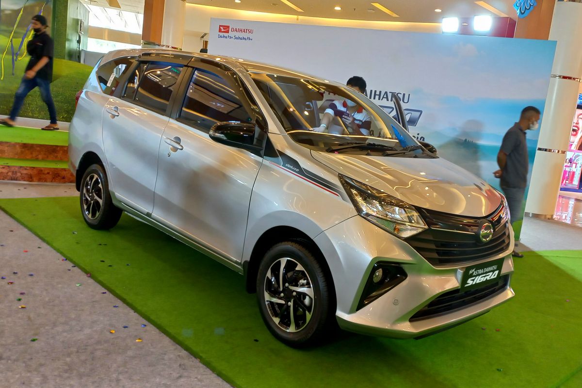 Daihatsu New Sigra mendapat ubahan pada eksterior dan interiornya