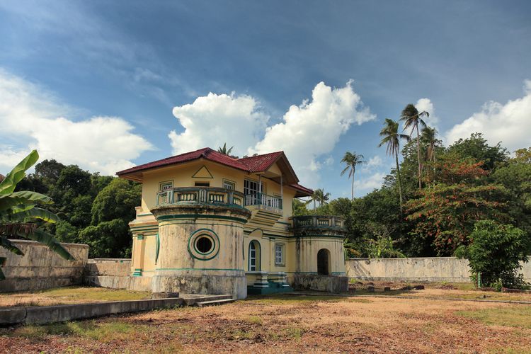 Istana Kantor, salah satu bangunan bersejarah di Pulau Penyengat, (28/9/2018).