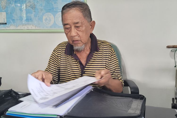 Syamsul Bachri, warga Nunukan Kaltara yang memenangkan kasus gugatan penyerobotan lahan masyarakat oleh Pemda di MA. Putusan MA tak diindahkan, Syamsul ancam bawa kasusnya ke Mabes Polri dan KPK