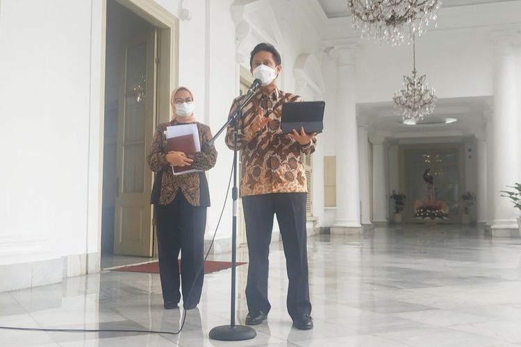 Menteri Kesehatan Budi Gunadi Sadikin saat memberikan keterangan pers usai rapat yang membahas gagal ginjal akut pada anak di Istana Kepresidenan Bogor, Jawa Barat, Senin (24/10/2022).