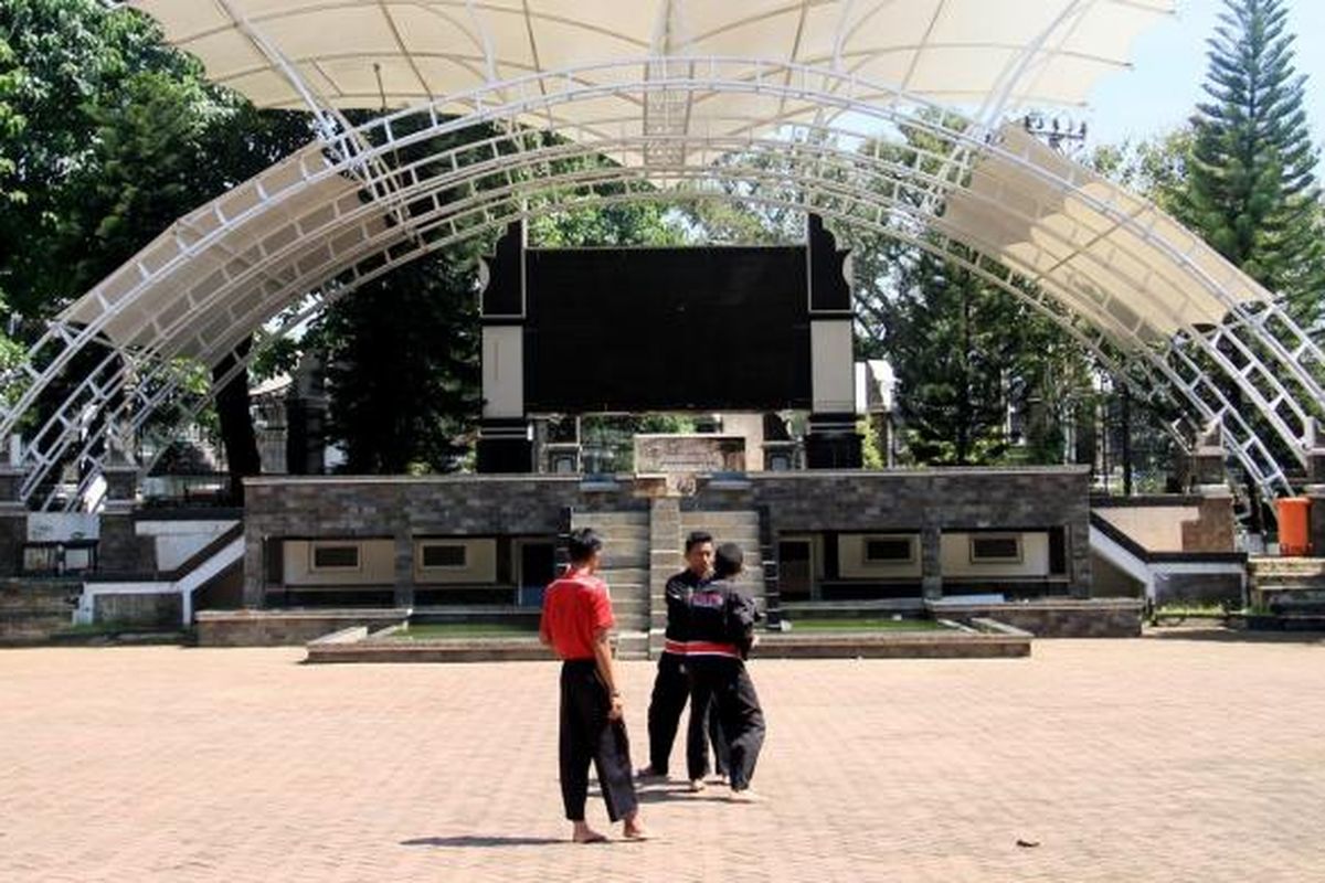 Suasana di Taman Pendidikan Anak Surawisesa, Selasa (21/2/2017). Taman tersebut berada di sebelah utara Taman Air Mancur Sri Baduga.