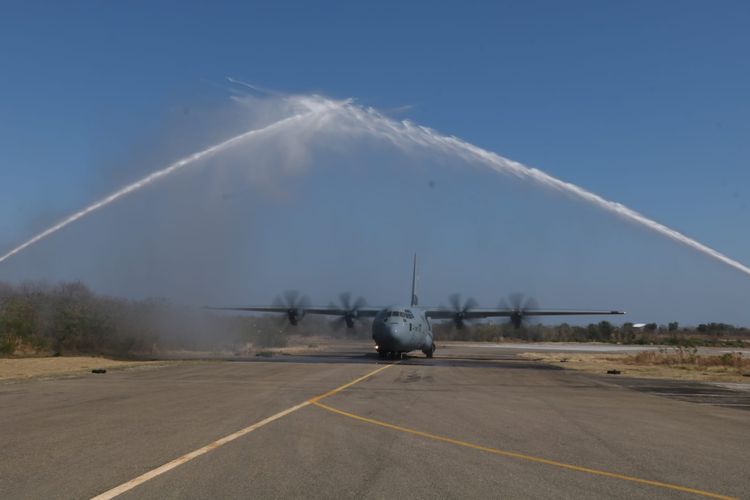  Pesawat Super Hercules C-130J-30 dengan nomor tail A-1339 milik TNI Angkatan Udara mulai menjelajahi langit Indonesia sejak didatangkan dari Amerika Serikat (AS).  Pesawat Super Hercules itu mulai melaksanakan Navigation Exercise dan untuk pertama kalinya mendarat di Lanud Eltari, Kupang, Nusa Tenggara Timur (NTT), Jumat (1/9/2023) lalu.