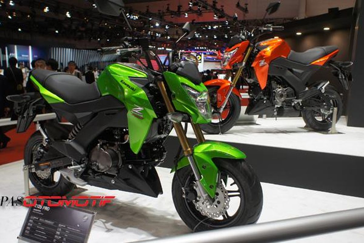 Kawasaki Z125 dan Z125 Pro dipajang di Tokyo Motor Show 2015.