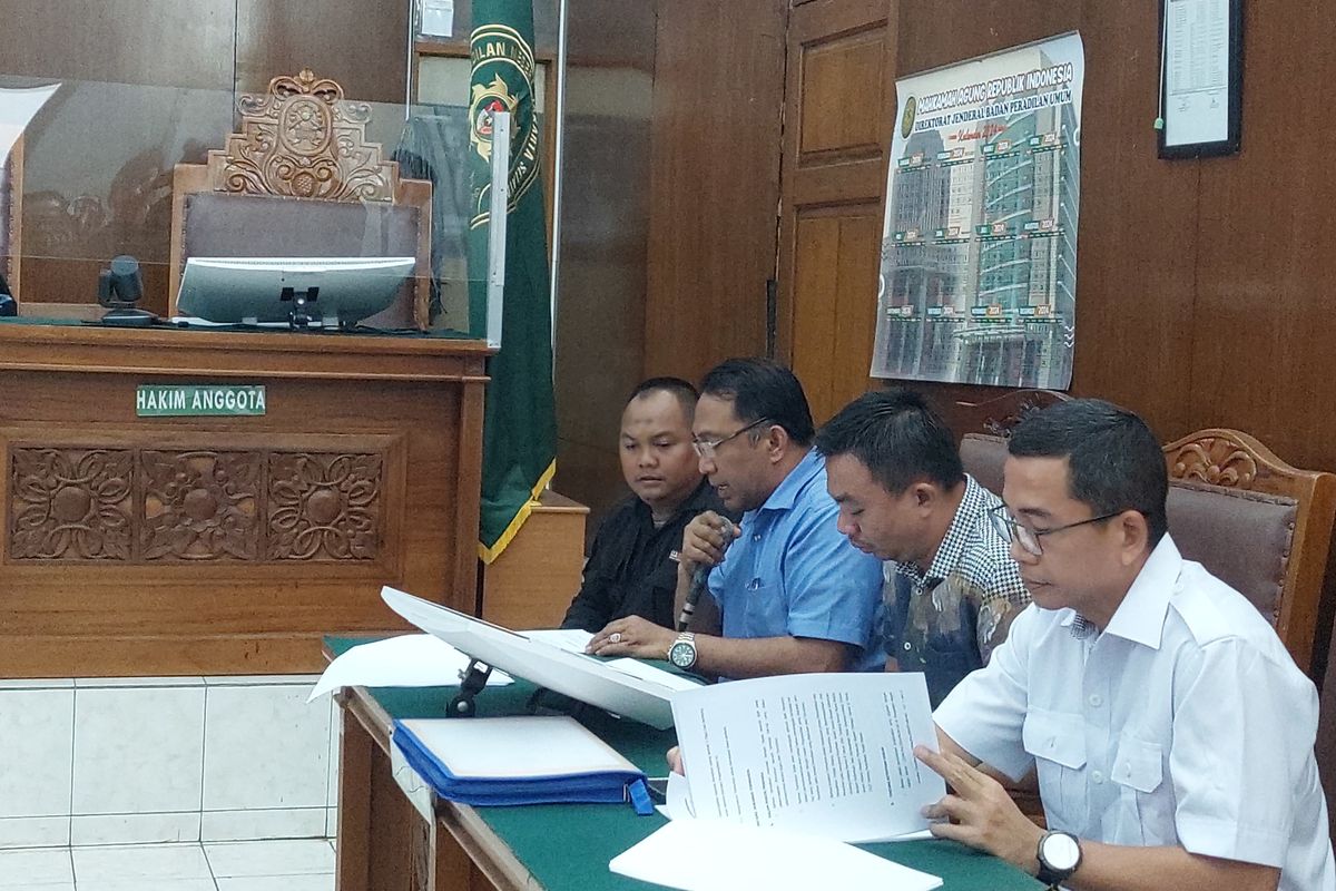 Bidang Hukum (Bidkum) Polda Metro Jaya saat membacakan jawaban atas gugatan praperadilan Aiman Witjaksono di Pengadilan Negeri Jakarta Selatan, Selasa (20/2/2024).