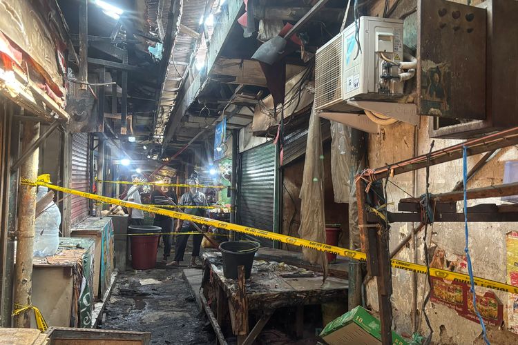 Bensin Ditemukan di Plafon Pasar Serdang Jakpus Saat Kebakaran, Berawal dari Bau Menyengat