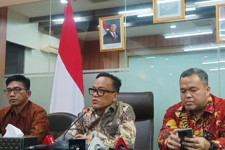 Wamenaker: Ratusan Eks Buruh Sritex Kini Sudah Bekerja Lagi