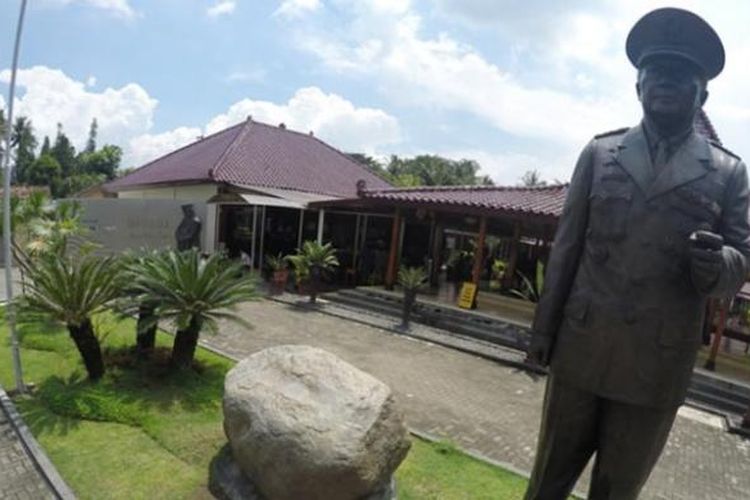 Museum HM Soeharto di Kemusuk, Argomulyo, Sedayu, Bantul, DI Yogyakarta.

