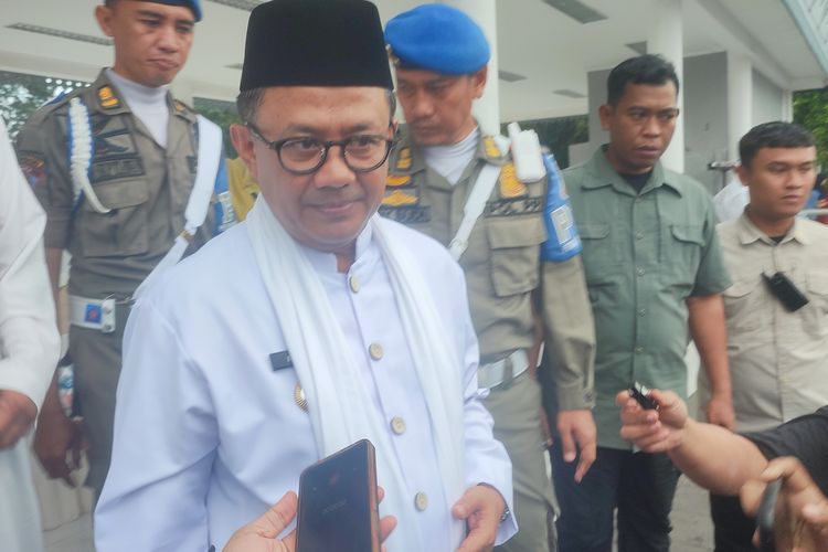 Tri dan Heri Saling Klaim Menang Pilkada Bekasi, Pj Wali Kota: Tahan Diri...