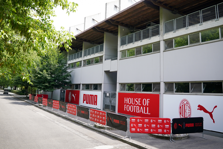 Puma House of Football, sentra latihan untuk menempa pemain akademi di Vismara, Italia, menjadi kolaborasi terbaru antara AC Milan dengan Puma. AC Milan dan Puma sepakat meneruskan kemitraan yang sudah terjalin sejak 2018. 