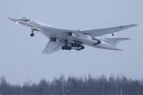 Rusia Beli 10 Pesawat Pembom Supersonik Canggih Seharga Rp 3,5 T