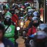 Bagaimana Cara Menggunakan Gestur Tangan Saat Naik Motor?