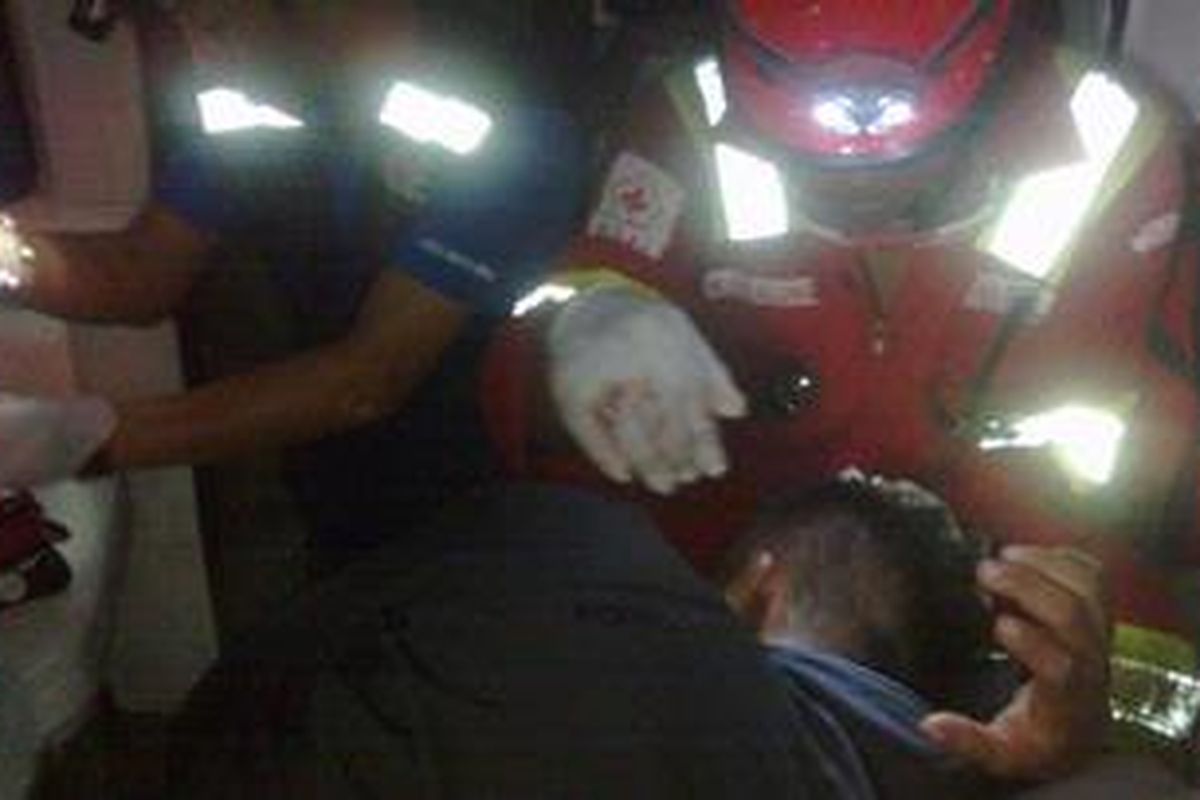 Korban luka saat kebakaran terjadi di Pembangkit Listrik Tenaga Uap (PLTU) Tello, Makassar, Rabu (31/10/2012) sekitar pukul 22.30 Wita.