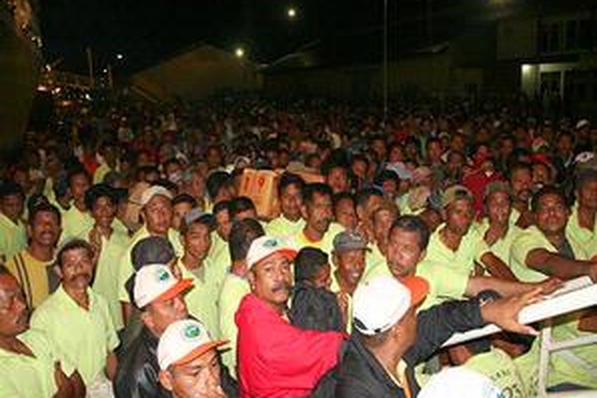 Arus balik Lebaran dari dan menuju Ambon, Provinsi Maluku, mulai ramai, terutama jalur laut.