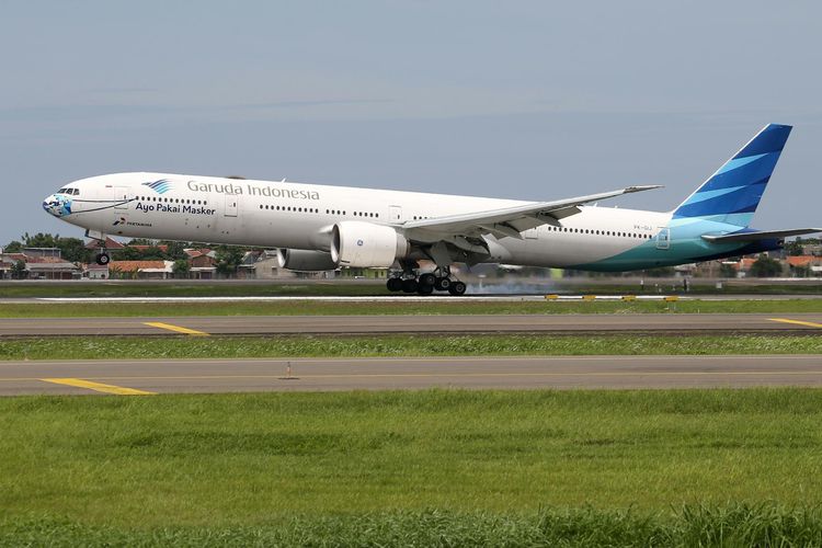 Pesawat Boeing 777-300 ER yang dioperasikan oleh Garuda Indonesia.