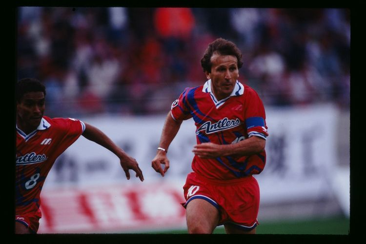 Legenda sepak bola asal Brasil, Bebeto (kiri) dan Zico (kanan) saat membela klub J-League, Kashima Antlers.