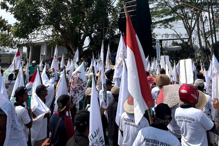Ratusan Petani dan Mahasiswa di Blitar Tuntut Percepatan Redis 2 Lahan Perkebunan