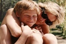 Berita Dunia Terbaik dari Kisah Putri Diana hingga Penikaman di Israel