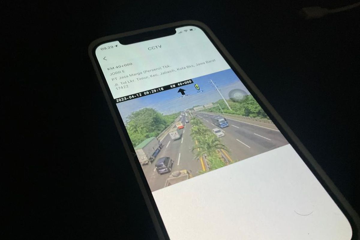 Link CCTV lalu lintas buat pantau kemacetan jalan saat mudik Lebaran 2024.