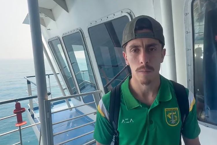 Cerita 14 Jam Perjalanan Pemain Persebaya, Imbas Erupsi Anak Krakatau