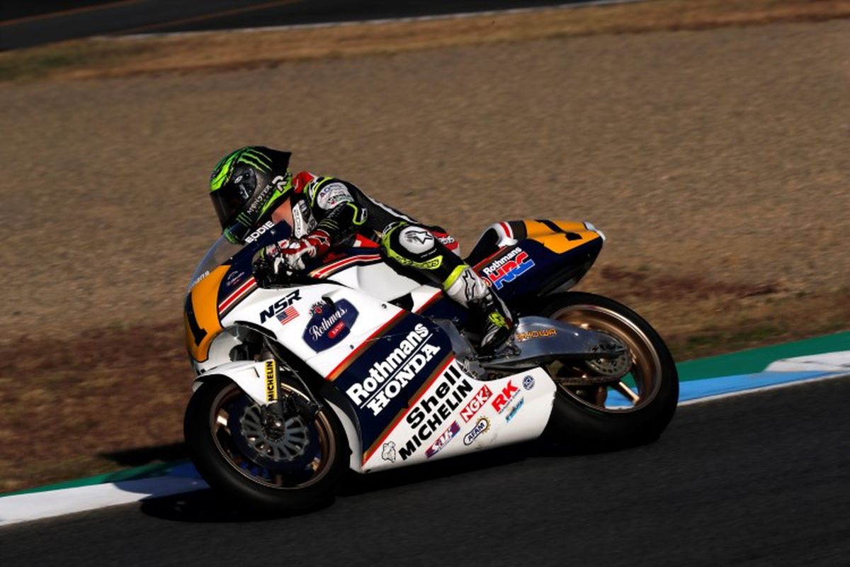 Cal Crutchlow terkesima mengendarai Honda NSR500