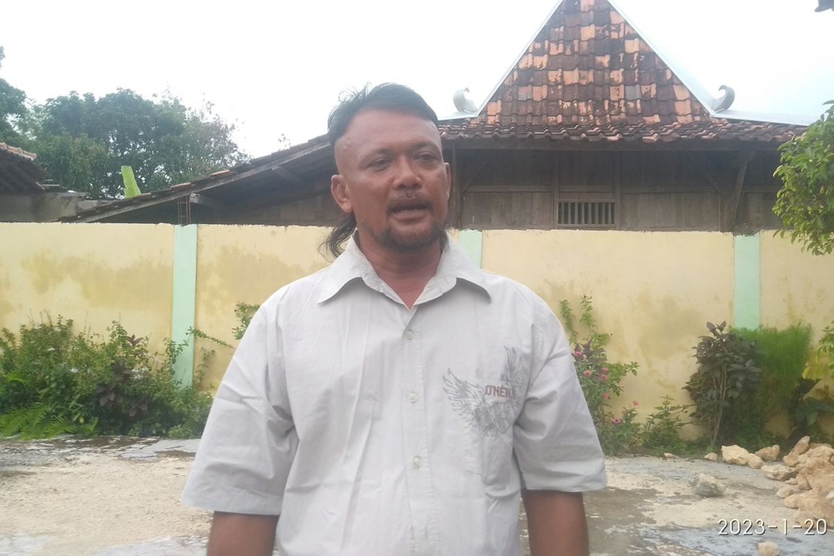Kades Sambung, Kecamatan Godong, Kabupaten Grobogan, Jawa Tengah Arif Sofianto (49) saat ditemui di rumahnya, Jumat (20/1/2023).