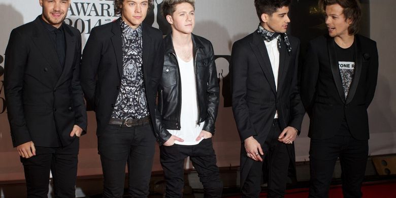 Lirik Dan Chord Lagu Live While We Re Young One Direction