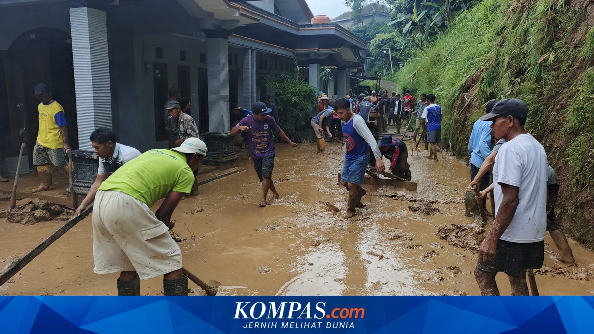 Longsor di Desa Sepakung Semarang: Dua Dusun Tertimbun Lumpur, Akses Jalan Terputus