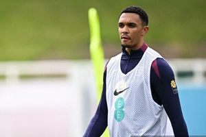 Ruang Ganti Real Madrid Panas Imbas Keputusan Xabi Alonso terhadap TAA