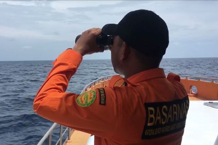 Pencarian korban KM Multi Prima yang dikabarkan tenggelam di perairan utara Sumbawa.