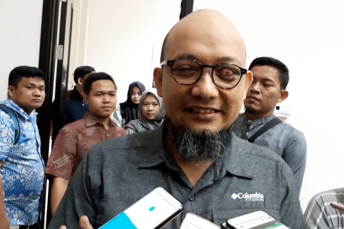 Penyidik senior KPK Novel Baswedan di Kantor Dinas Pendidikan DKI Jakarta, Sabtu (9/11/2019).