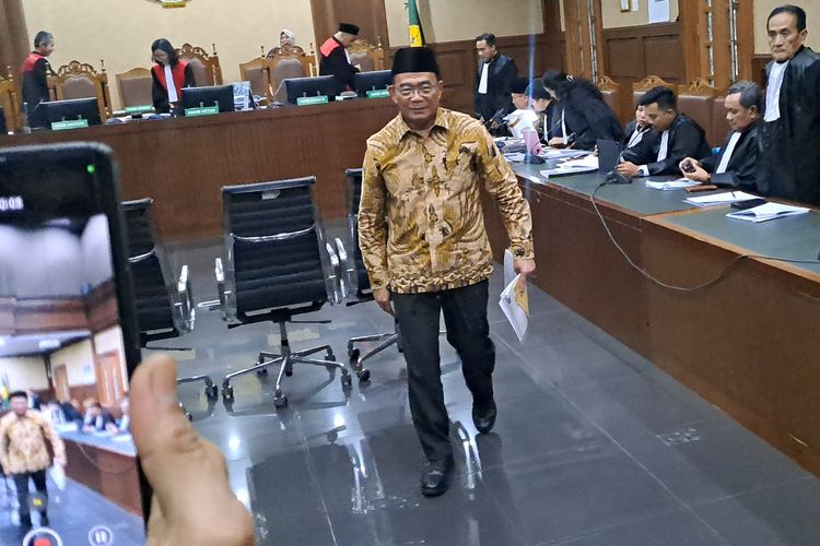 Jadi Saksi Sidang Korupsi Kuota Haji, Muhadjir Effendy: Mengalir Saja...