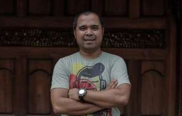 Mening eshagim koz yoshga toldi