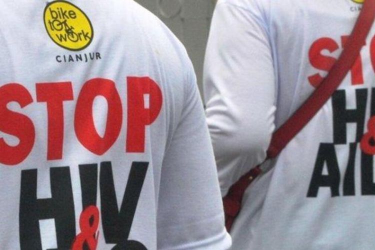 Kampanye penanggulangan HIV/AIDS yang gencar dilakukan KPA Cianjur, Jawa Barat dalam menekan angka penyebaran penyakit ini yang jumlahnya terus meningkat dari waktu ke waktu.