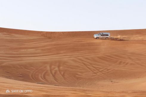 Menjajal Serunya “Dune Bashing” di Dubai