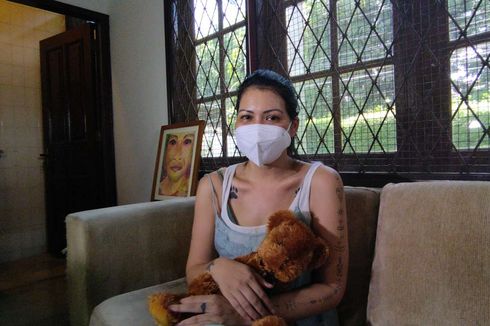 Tumor Ganas yang Diidap Melanie Subono Bermula dari Pembekuan Darah 20 Tahun Lalu