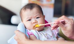 7 Cara Atasi Gerakan Tutup Mulut Anak saat Mpasi agar Terhindar dari Stunting