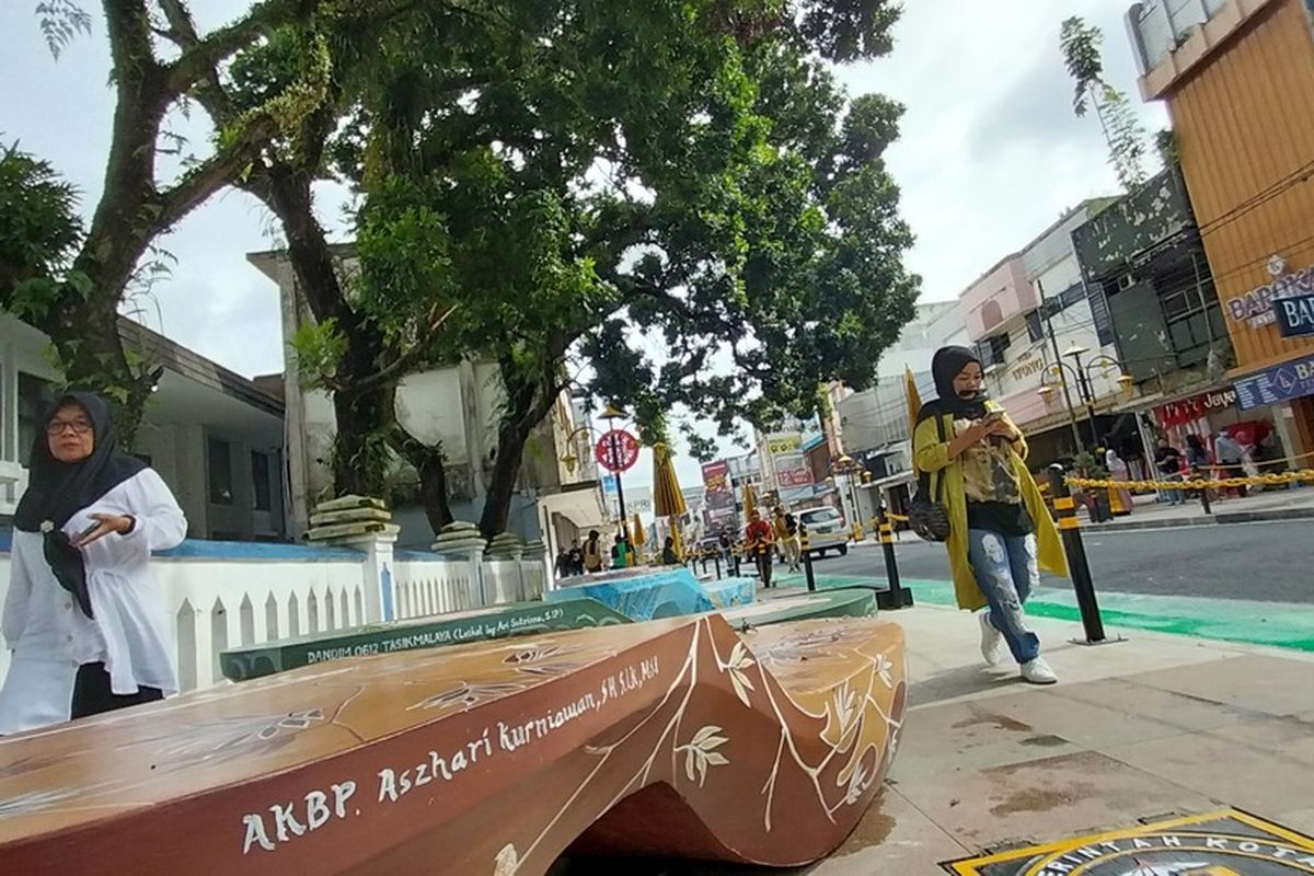 Foto-foto penampakan terbaru kawasan Malioboro-nya Kota Tasikmalaya, Jawa Barat, usai pembangunannya menuai pro dan kontra beberapa bulan lalu di Jalan HZ Mustofa dan Cihideung, Kota Tasikmalaya, Rabu (5/10/2022).