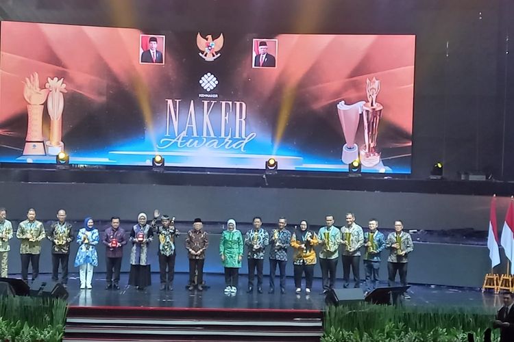 Kementerian Ketenagakerjaan (Kemnaker) menggelar Naker Award 2023 di Balai Sarbini, Jakarta, Jumat (1/12/2023).