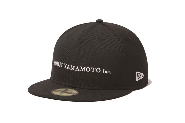 Koleksi Special Era berupa dua model topi dan dua t-shirt, semua diciptakan oleh Yohji Yamamoto Inc.