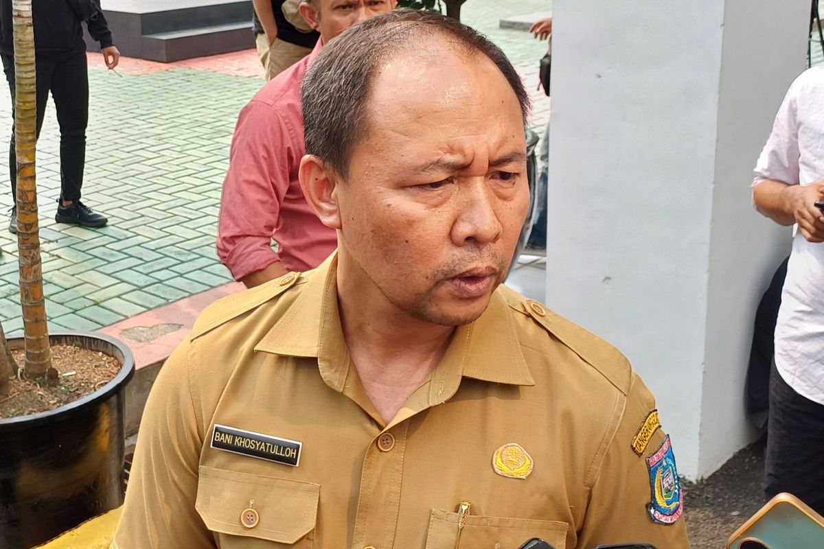 Ketua Kesatuan Bangsa dan Politik (Kesbangpol) Tangerang Selatan Bani Khosyatulloh saat ditemui wartawan di Mapolres Tangerang selatan, Selasa (7/5/2024).