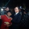 Senang Bisa Foto Bareng Anies Baswedan, Rega: Sudah Lama Saya Pengin Foto Sama Pak Anies